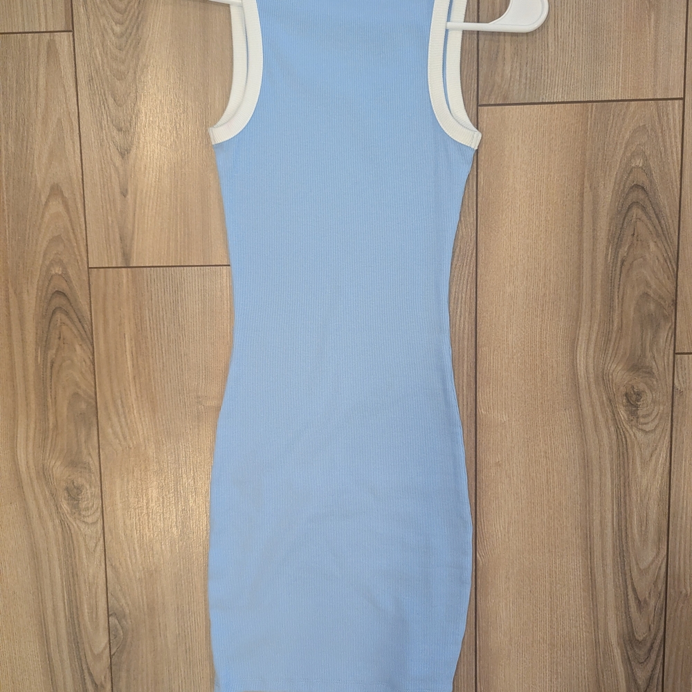 H&M Light Blue Sleeveless Mini Dress with White Trim - Picture 3 of 3